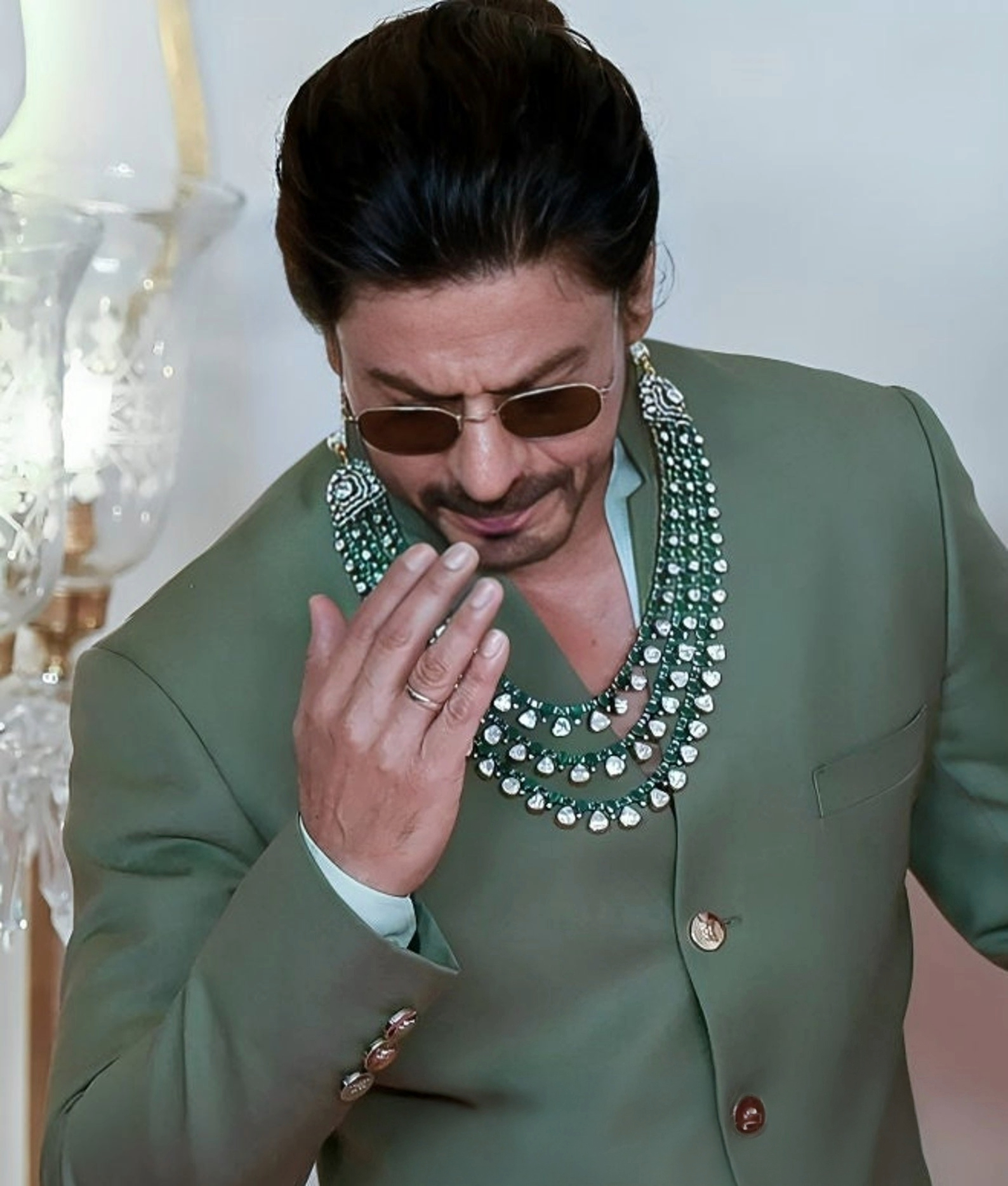 Shah Rukh khan ambani wedding sherwani